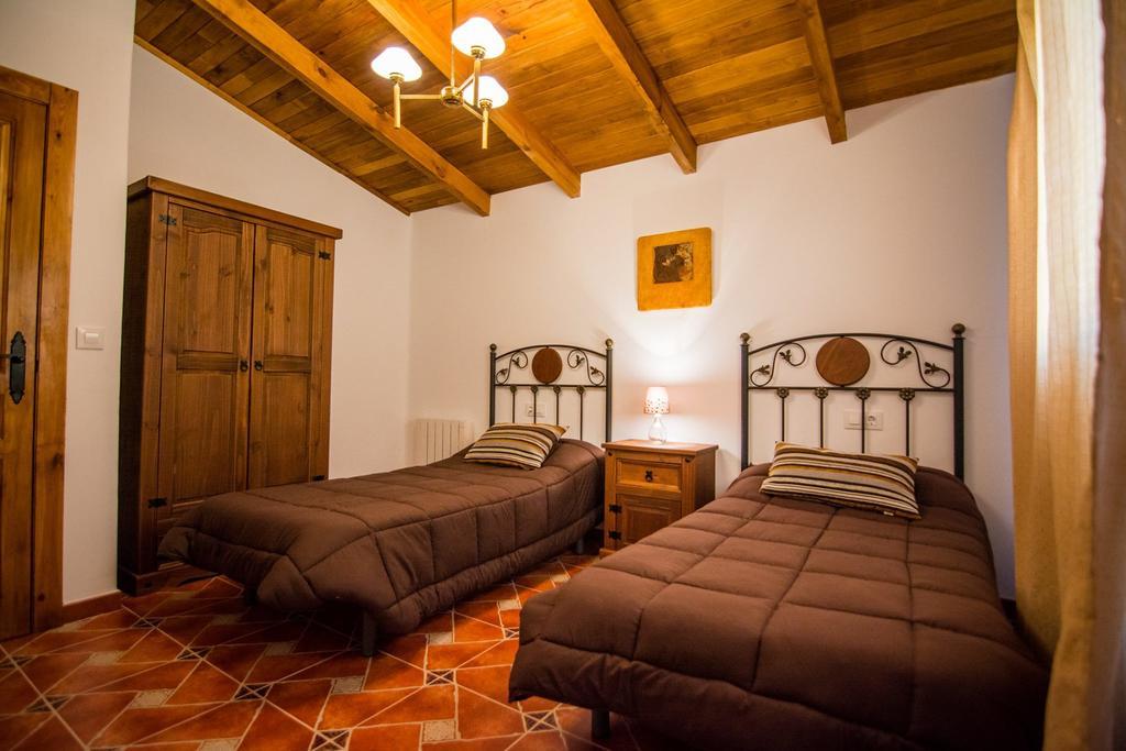 Hostal Cortijo Claudia Taberno Exterior foto